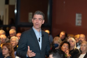 ΑΣ_ΜΙΛΗΣΟΥΜΕ_ΓΛΥΦΑΔΑ